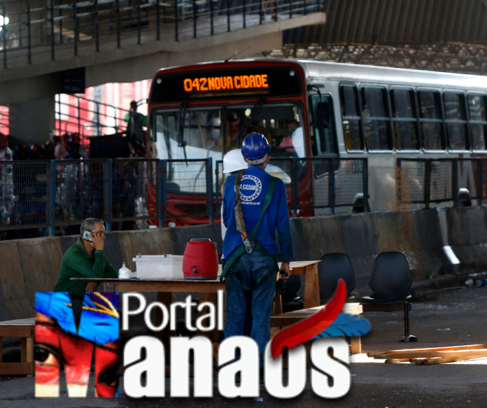 Cinza Foto Dia da Consciência Negra Post para Facebook (9)