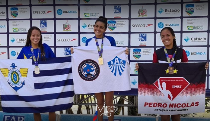 capa-nadadora-amazonense