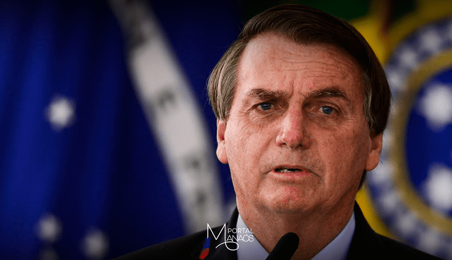 Bolsonaro pede desculpas por fake news de vacinas do covid