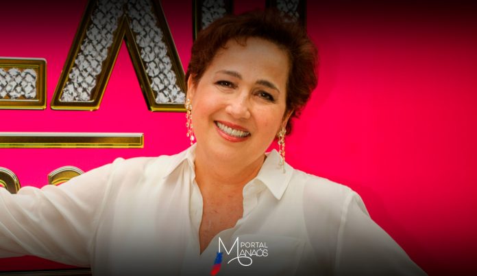 capa-atriz-claudia-jimenez