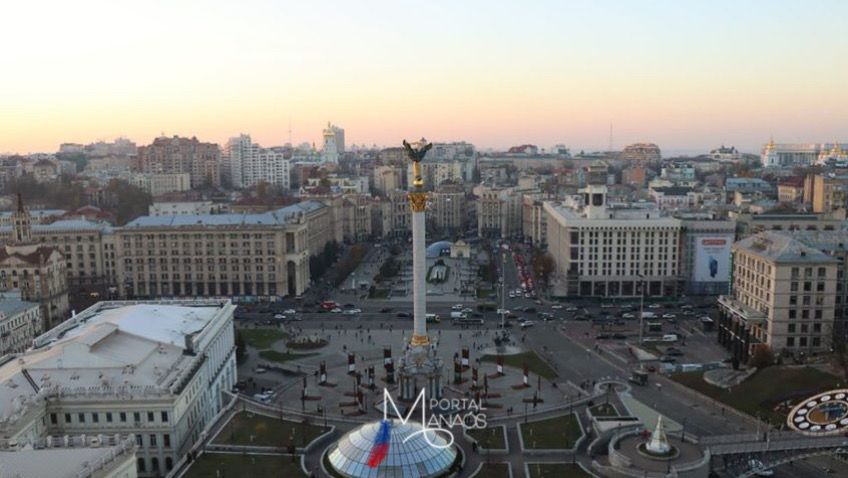 Rússia realiza forte ataque de drones em Kiev
