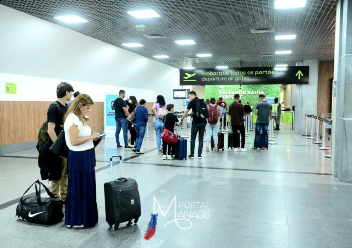 capa passagens Preço médio de passagens aéreas bate recorde em 2022 e continua subindo