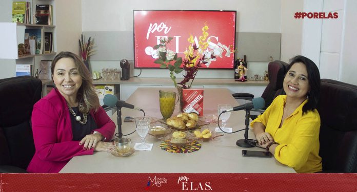 capa por elas "A gente não escolhe a educação, a educação nos escolhe", diz pedagoga, Nivia Carvalho ao Por Elas.