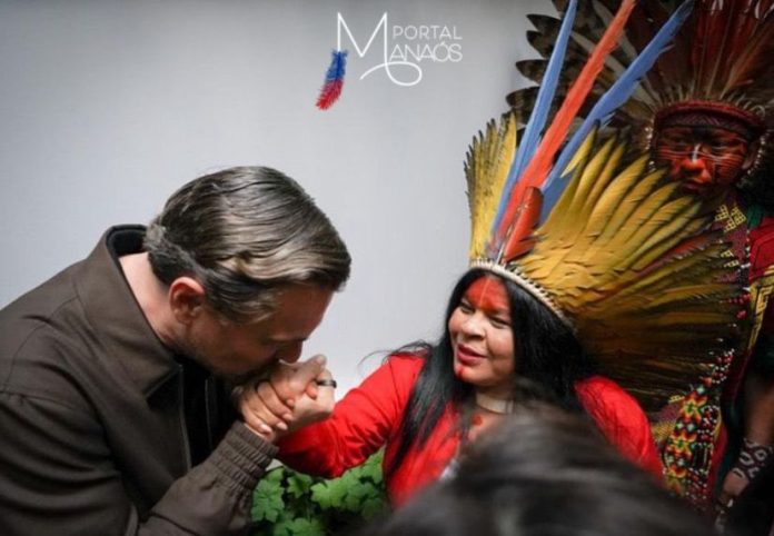 capa sônia e leo Leonardo DiCaprio encontra Sônia Guajajara no Festival de Cannes