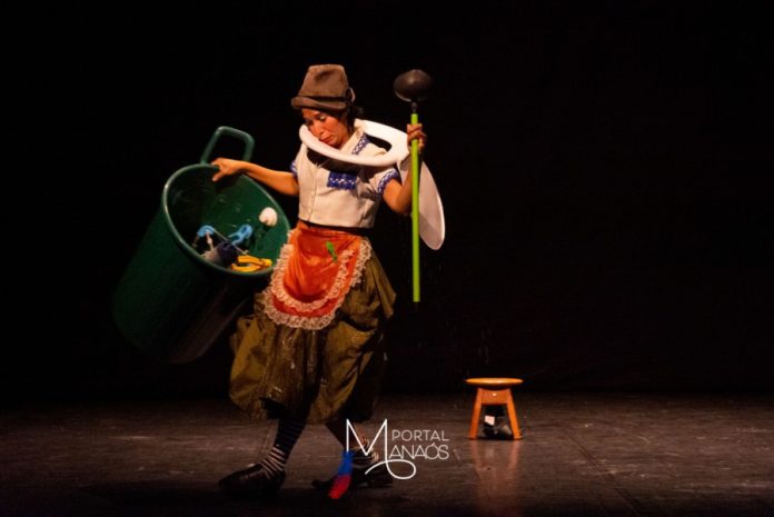 capa teatro parintins