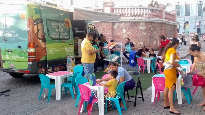 Leitura Programa Mania de Ler tem programação voltada a Libras