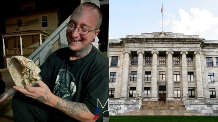 capa harvard Chefe do necrotério de Harvard é acusado de vender partes de corpos