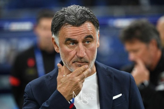 capa técnico Técnico do PSG e o filho são detidos por acusação de racismo e islamofobia na França