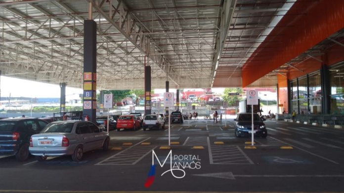 fiscalização Fiscalização autua mais de 40 motoristas por uso irregular de ‘vagas especiais’