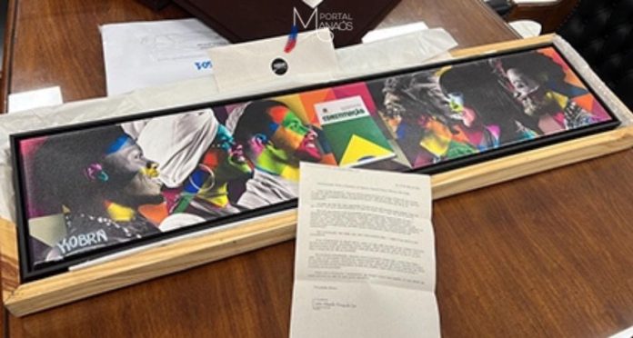 artista kobra Artista Kobra presenteia Suprema Corte brasileira com obra sobre a Constituição