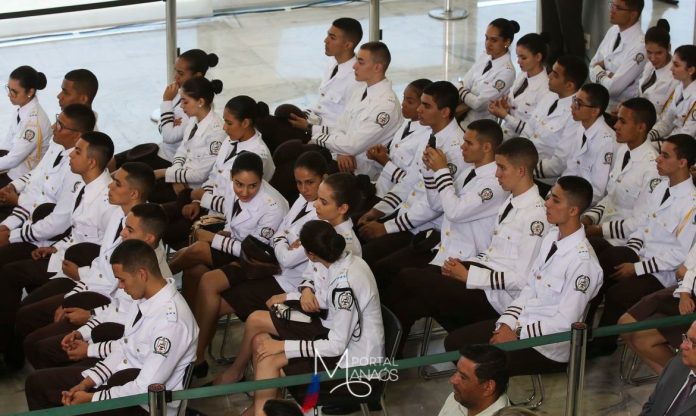 capa escola militar Governo Lula decide encerrar programa de escolas cívico-militares