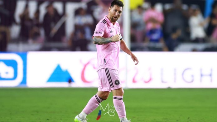 capa messi Contratação de Messi fez número de seguidores do clube saltar de 1 para 12 milhões