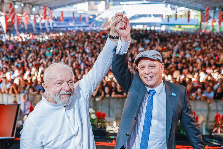 Em evento sindical Lula projeta Moisés Selerges na política e celebra história