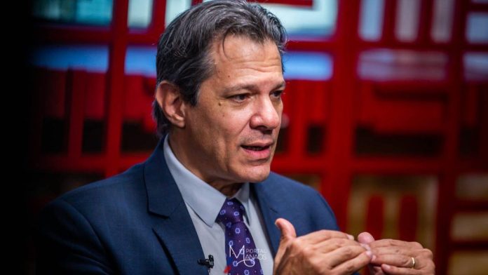 haddad Ministro da fazenda negocia para encerrar isenção de US$ 50 para compras de importados