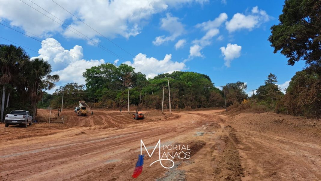 Governo do AM realiza pavimentação da Rodovia AM-453 em Manacapuru