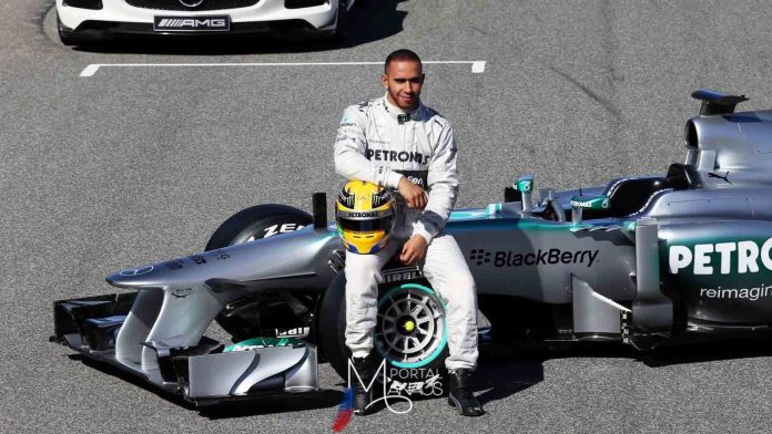 hamilton Lewis Hamilton renova com Mercedes por dois anos: “Fome de vencer”