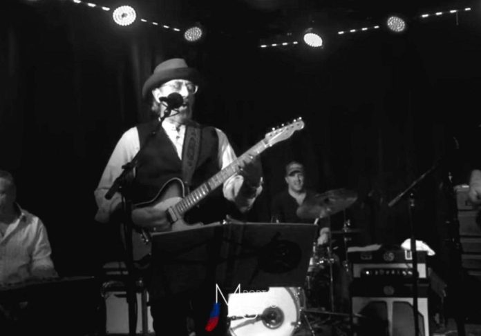 capa jack Jack Sonni, ex-guitarrista do Dire Straits, morre aos 68 anos