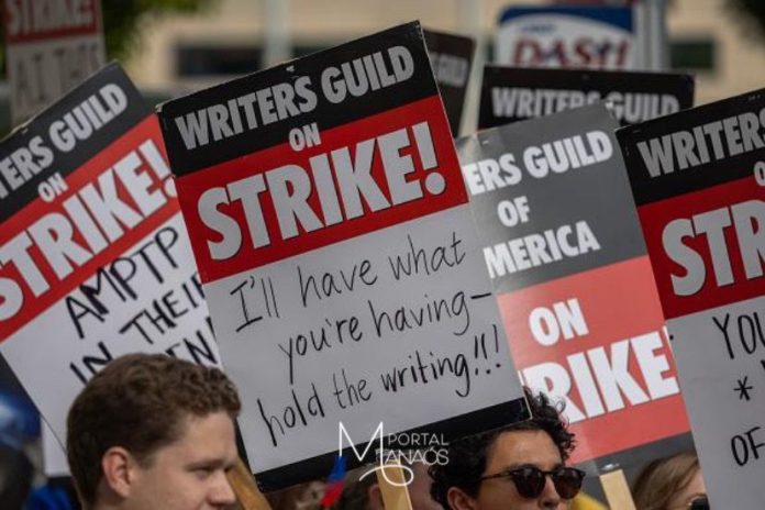 capa greve Greve entre atores da indústria de games pode começar em breve