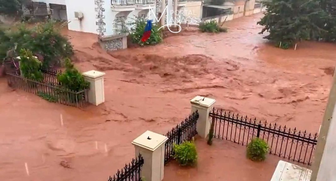 Milhares de pessoas estão desaparecidas após enchentes tropicais na Líbia