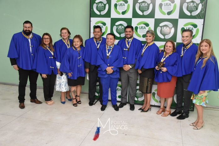 uea Academia de Literatura, Arte e Cultura da Amazônia empossa Reitor e pró-reitor da UEA