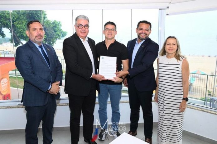 prefeito - sede Prefeito apoia candidatura brasileira para sediar a Copa do Mundo Feminina de 2027 e Manaus como cidade-sede