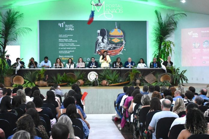 uea - ufam 41ª Reunião da Associação de Pós-graduação e Pesquisa em Educação é sediada por UEA e Ufam