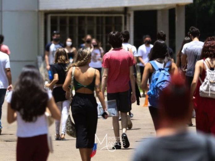 jovens Norte é região mais jovem do país, de acordo com dados do IBGE divulgados hoje (27/10)