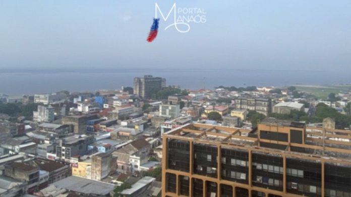fumaça Manaus amanhece mais uma vez encoberta por fumaça de queimadas nesta sexta, 27/10