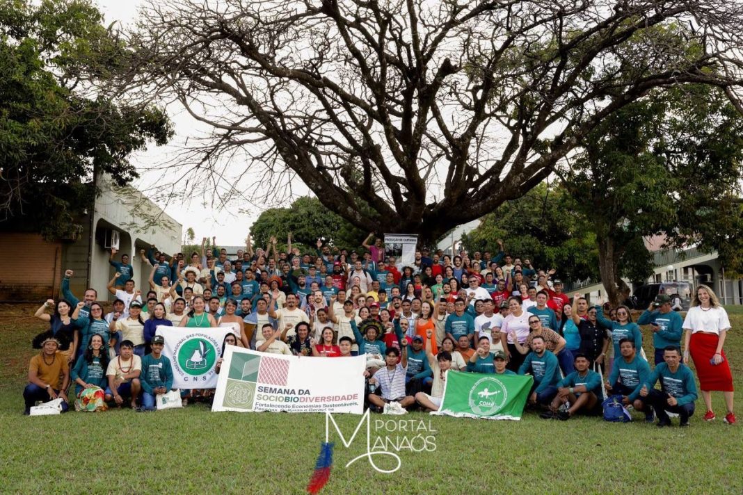 Mais de 250 extrativistas da Amazônia e outros biomas se reúnem em Brasília