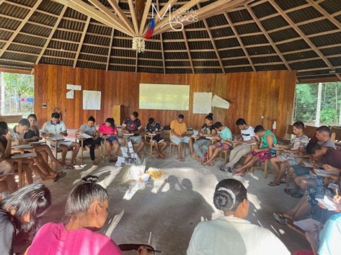 prêmio led Professor da UEA é semifinalista do prêmio LED de Educação 2024