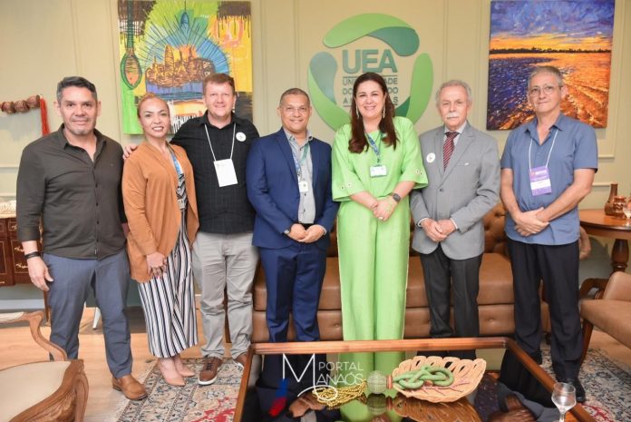 uea cnpq Presidente do CNPq discute fortalecimento da ciência na Amazônia durante visita à UEA