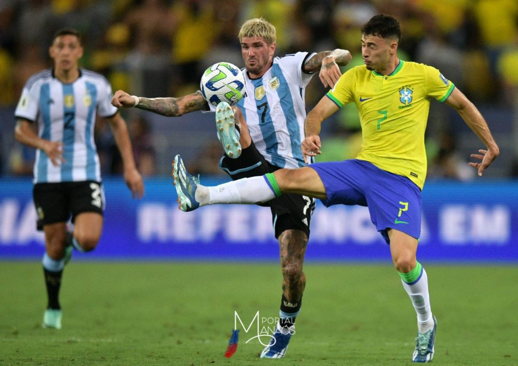Seleção brasileira perde para Argentina no Maracanã, em partida marcada por confusão e violência