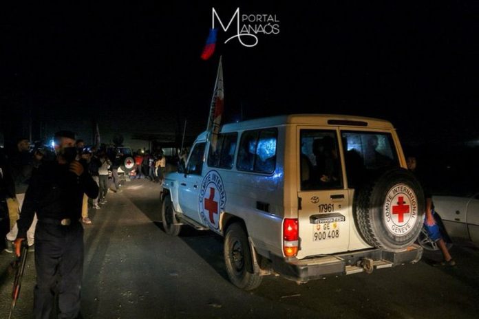 reféns Confira quem são os reféns libertados pelo Hamas