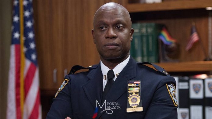 capa Andre Morre aos 61 anos, Andre Braugher, o capitão Raymond Holt da série "Brooklyn 99"