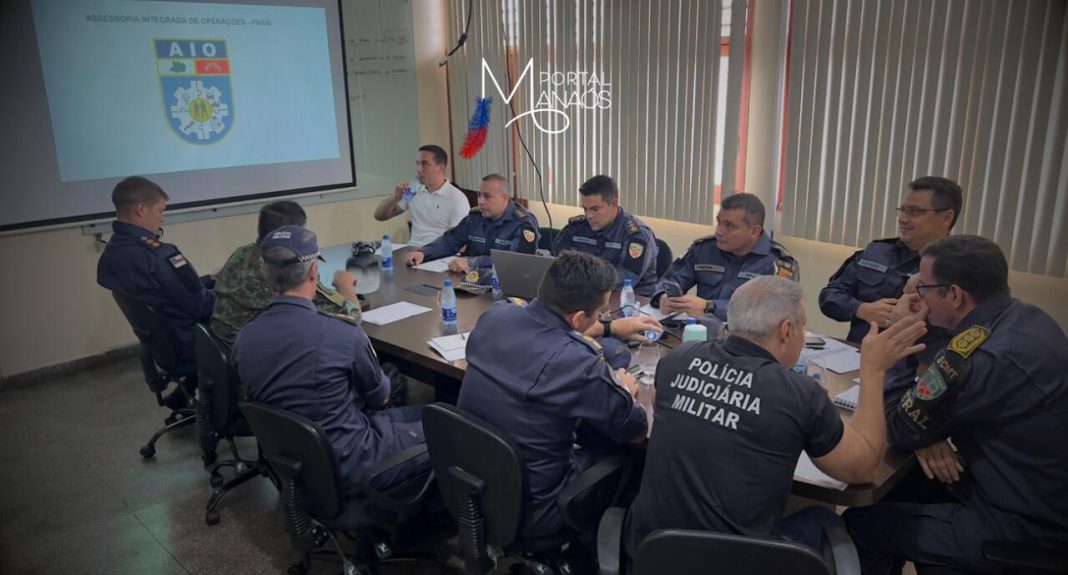 Na manhã da última segunda-feira (18), comandantes e diretores da Polícia Militar do Amazonas (PMAM) participaram de reunião de alinhamento estratégico voltado à segurança do 57º Festival de Parintins, que ocorrerá nos dias 28, 29 e 30 de junho, na ilha Tupinambarana (a 369 quilômetros de Manaus).