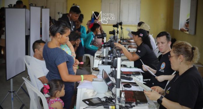 A Defensoria Pública do Estado do Amazonas (DPE-AM) iniciou, nesta segunda-feira (15), um mutirão de atendimentos à população Sateré-Mawé do Alto Marau, em Maués, na Terra Indígena Andirá-Marau.
