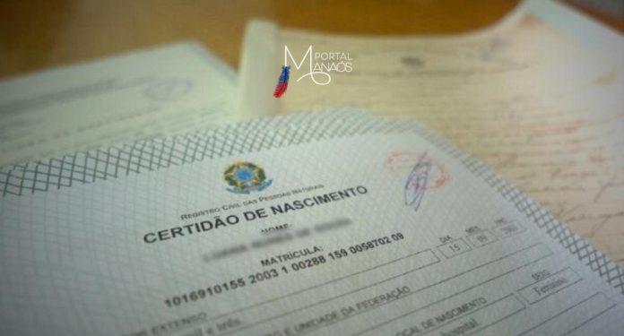 Pessoas afrodescendentes podem pedir aos cartórios a alteração de certidões de nascimento e casamento para incluir sobrenomes que remetam à raça, etnia, religiosidade ou ancestralidade africanas, inclusive com a supressão do nome de família originalmente atribuído. Esse é o entendimento da Procuradoria Federal dos Direitos do Cidadão (PFDC), órgão do Ministério Público Federal (MPF) que atua em temas relacionados a direitos humanos.