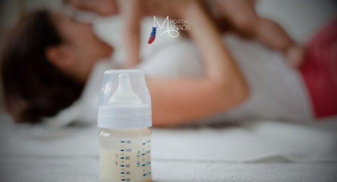 Em 2023, o Ministério da Saúde registrou a doação de 253 mil litros de leite humano a partir da ação de 198 mil mulheres. Com isso, 225.762 recém-nascidos foram diretamente beneficiados. O número é 8% maior do que o registrado em 2022 e representa 55% da real necessidade por leite humano no Brasil. Com o objetivo de ampliar ainda mais esse quantitativo, a pasta lançou, nesta segunda-feira (6), a campanha ‘Doe leite materno: vida em cada gota recebida’. A meta para 2024 é ampliar mais 5% a oferta de leite materno a recém-nascidos internados nas unidades neonatais do país.