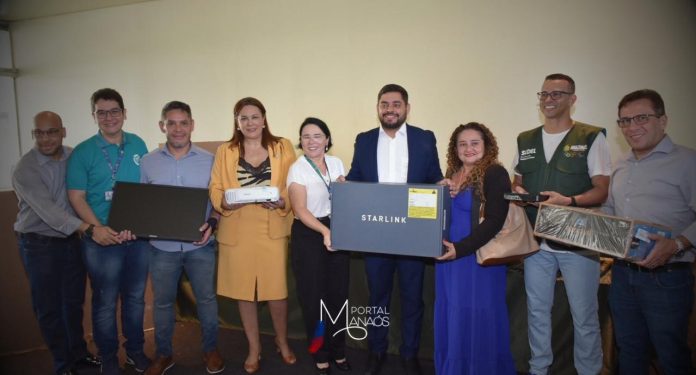 Com uma atuação relevante nas áreas da tecnologia, inovação e sustentabilidade, a Universidade do Estado do Amazonas (UEA) reafirma, ao longo dos últimos anos, sua posição de destaque como uma instituição que cumpre a missão de desenvolver o ensino e transformar vidas na região. Em reconhecimento a essa realidade, membros da comunidade acadêmica da universidade celebram e destacam melhorias de alto impacto positivo proporcionadas no âmbito da UEA ao longo dos dois anos de gestão do professor André Zogahib.