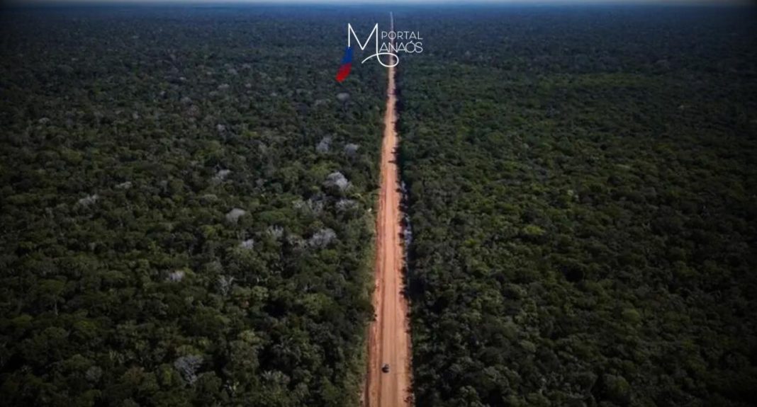 O Governador do Estado do Amazonas, Wilson Lima divulgou, na manhã desta terça-feira (11), através da sua conta oficial no X, antigo twitter, a conclusão do relatório de viabilidade técnica e ambiental para a repavimentação da BR-319.