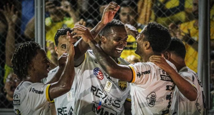 O Amazonas Fc bateu o Coritiba por 1 a 0, no fechamento da 12° rodada do Campeonato Brasileiro - Série B, na noite da última terça-feira (25), no Estádio Carlos Zamith, em Manaus. O gol da vitória foi marcado pelo zagueiro Miranda, na etapa complementar.