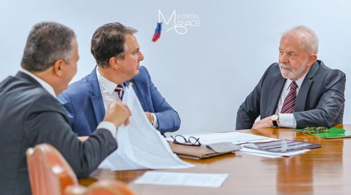 Brasil, Escolas, MEC, Verba,