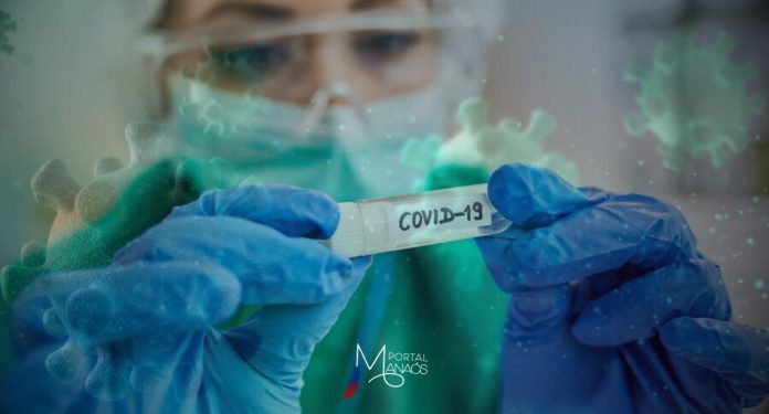 O novo Boletim InfoGripe, divulgado na quinta-feira (11), informa que a circulação do vírus sincicial respiratório (VSR) se mantém em valores expressivos de incidência e mortalidade por Síndrome Respiratória Aguda (SRAG) nas crianças pequenas. A análise destaca também que a mortalidade da SRAG nas últimas oito semanas foi semelhante na faixa infantil de 0 a 2 anos e em idosos. Na população idosa se destacam as mortes por SRAG associadas ao vírus da gripe, à influenza A e à Covid-19.