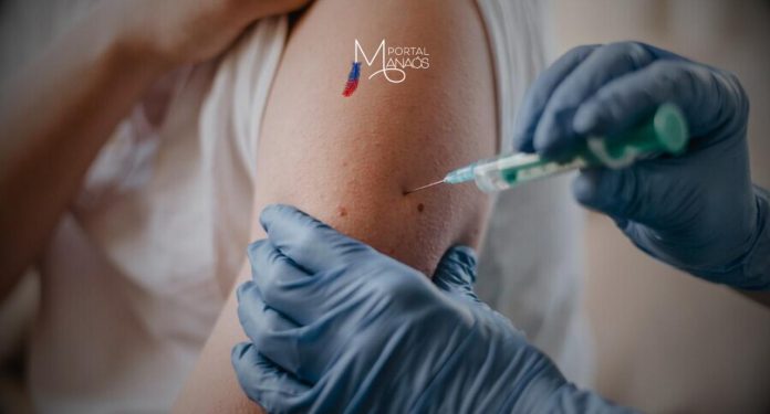 Pessoas de 15 a 45 anos que fazem uso do medicamento para a Profilaxia Pré-Exposição ao HIV (PrEP), pelo Sistema Único de Saúde (SUS) podem receber a vacina contra o HPV - papilomavírus humano. A informação consta na nota informativa nº38/2024, da Fundação de Vigilância em Saúde do Amazonas- Dra. Rosemary Costa Pinto (FVS-RCP), divulgado na sexta-feira (19) e disponível no site www.fvs.am.gov.br.