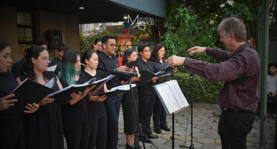 O poeta e jornalista Mário Quintana e a banda Beatles serão homenageados pelo Madrigal Amazonas, da Universidade do Estado do Amazonas (UEA), com os espetáculos “Cantando o imaginário do poeta” e “Love is all you need”. 