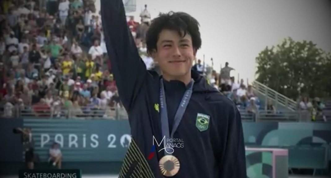 Entre manobras e malabarismos, Augusto Akio conquistou o terceiro lugar em disputa do Skate Park Masculino nos Jogos Olímpicos de Paris 2024, na manhã desta quarta-feira (7), na Arena La Concorde.