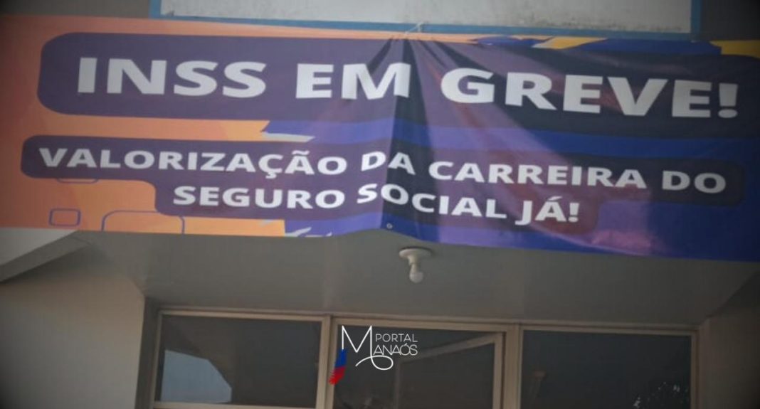 Internautas denunciaram ao portal Manaós, na manhã desta sexta-feira (09), a falta de atendimento em uma unidade do Instituto Nacional de Seguro Social (INSS), localizada no bairro Compensa, zona Oeste de Manaus.