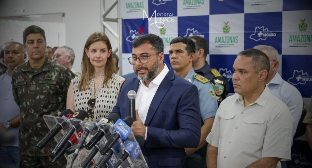 O Governo do Amazonas entregou ao Corpo de Bombeiros do Amazonas (CBMAM), 15 novas viaturas que vão fortalecer o trabalho da corporação na última segunda-feira (12). Entre os veículos entregues estão quatro viaturas de combate a incêndio, que serão empregadas nas operações na região metropolitana de Manaus e no sul do estado, áreas que registram os maiores índices de queimadas.