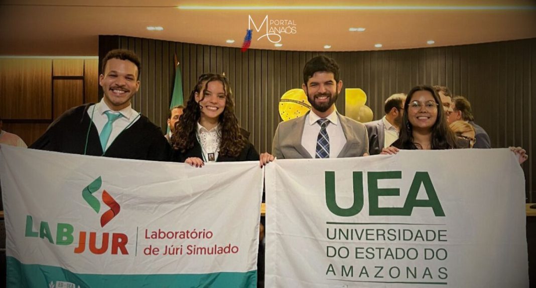 Após seleção interna e treinamento de alunos, o Laboratório de Júri Simulado (Labjur) da Escola de Direito da Universidade do Estado do Amazonas (ED/UEA), conquistou o título de campeã pelo segundo ano consecutivo no XII Concurso de Júri Simulado promovido pela Ordem dos Advogados do Brasil | Seccional Amazonas (OAB/AM). O evento aconteceu na terça-feira (20), em homenagem à excelentíssima, Marina das Graças de Paula Araújo, na av. Umberto Calderaro, 2000, Adrianópolis.