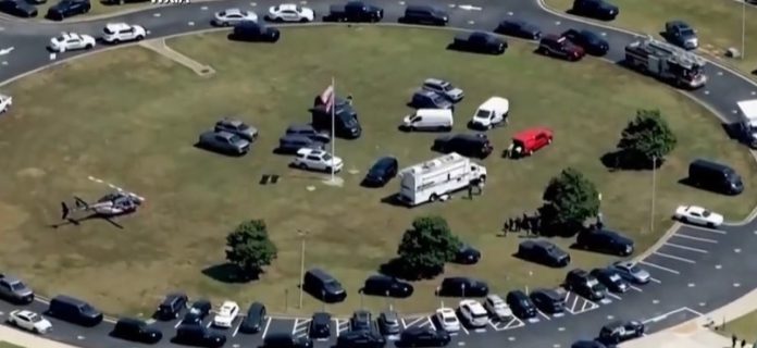 Rep. YouTube-R7 Ataque, Escola, Geórgia, EUA,